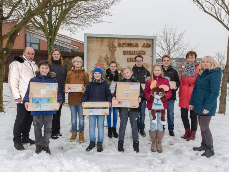 Übergabe 21 Materialboxen an Schule am Ruhner Berg in Marnitz (Foto: Stephan Rudolph-Kramer, 2017)