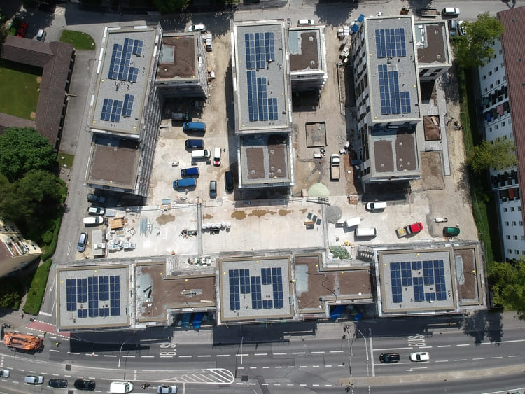 Funds from the Green Electricity Label funding pot flowed, among other things, into the photovoltaic system on the buildings of the new construction project Zähringer Hof in Petershausen (Photo: Stadtwerke Konstanz)