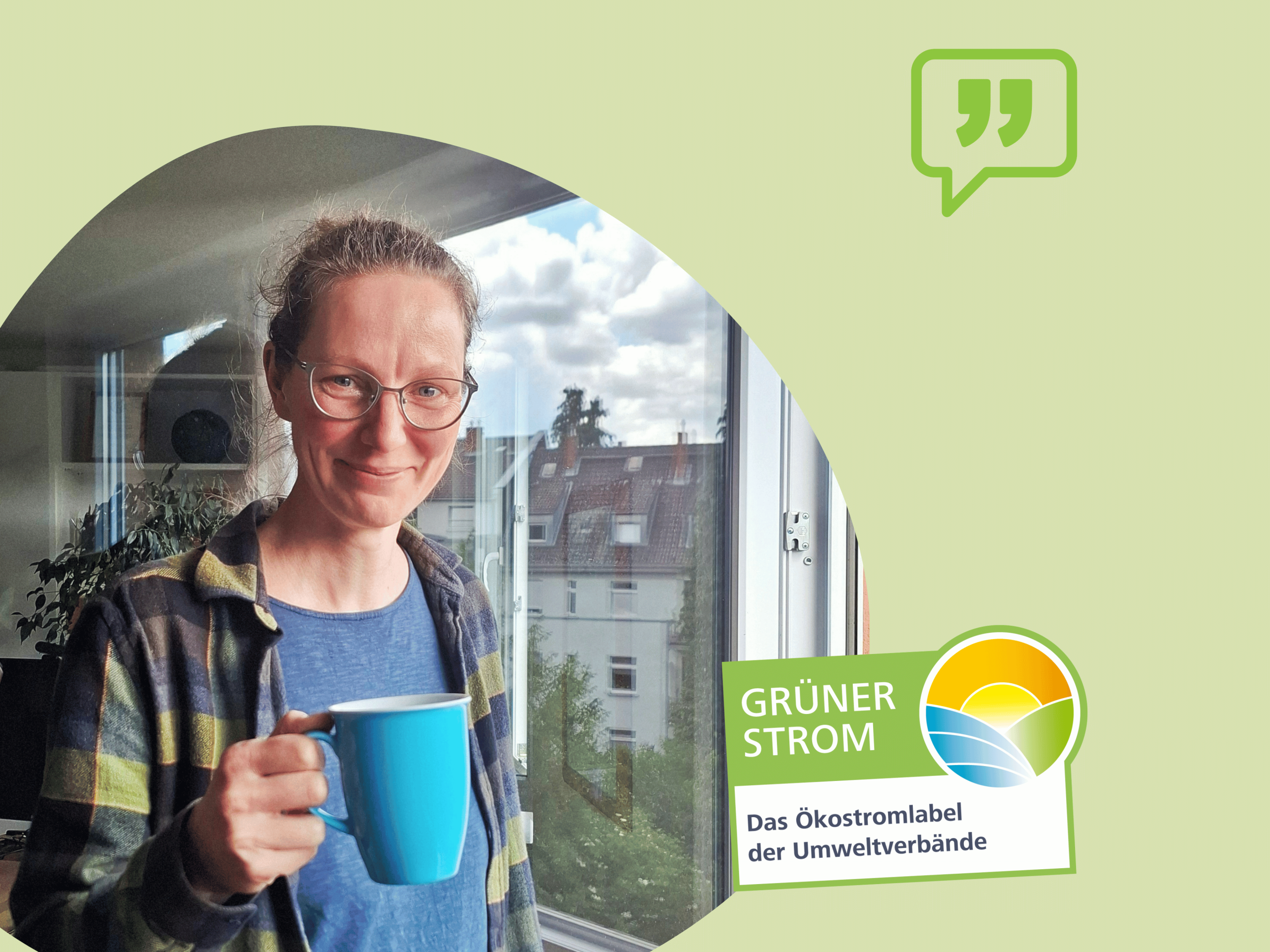 Antonia mit einem Kaffee